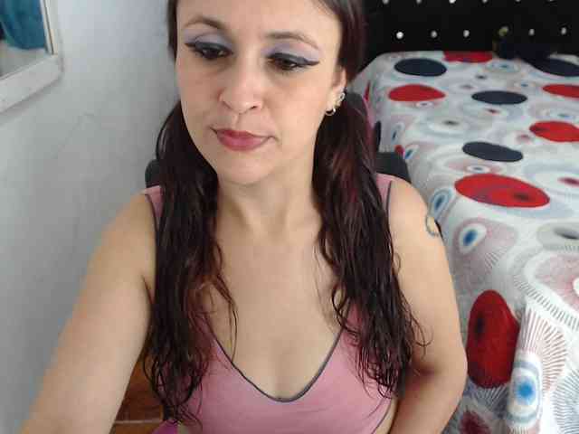 samanthasquirt1212 webcam
