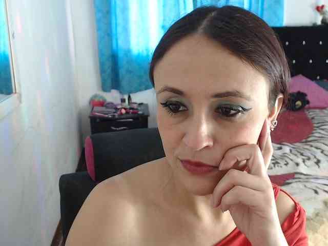 samanthasquirt1212 webcam