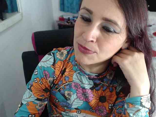 samanthasquirt1212 webcam