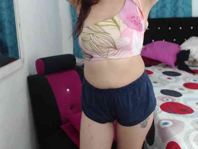 samanthasquirt1212 webcam