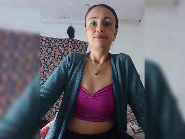 samanthasquirt1212 webcam