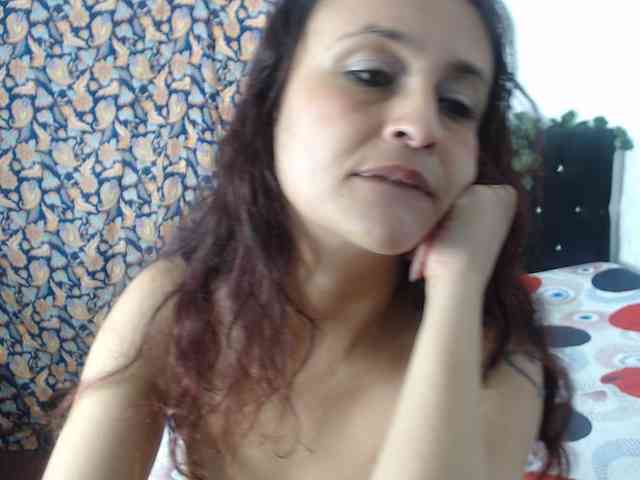 samanthasquirt1212 webcam