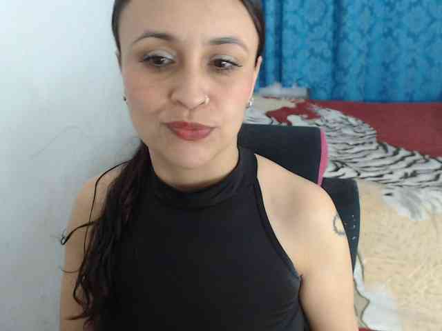 samanthasquirt1212 webcam