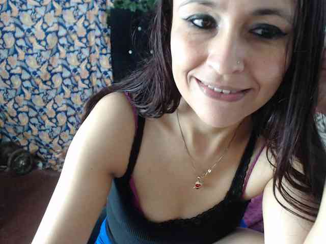 samanthasquirt1212 webcam