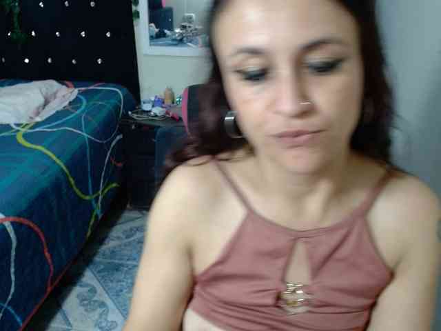 samanthasquirt1212 webcam