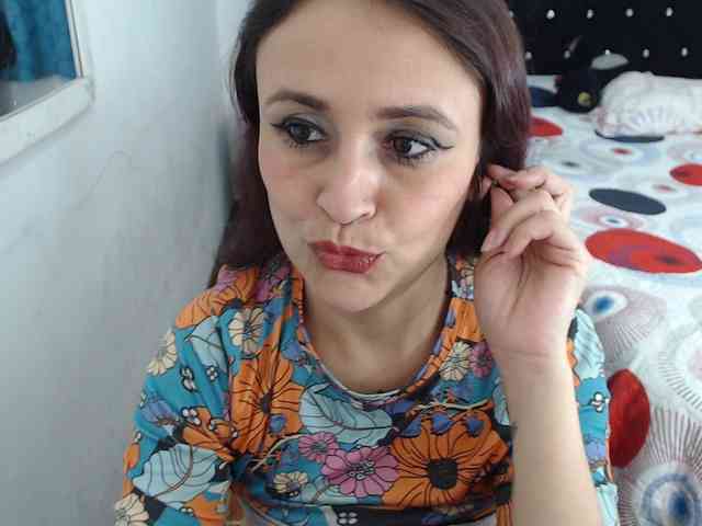 samanthasquirt1212 webcam