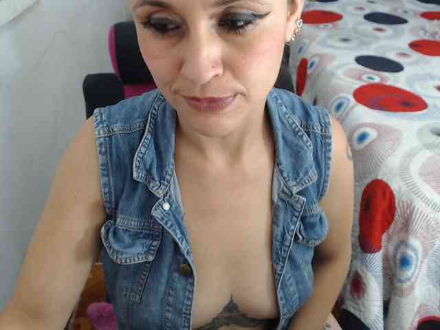 samanthasquirt1212