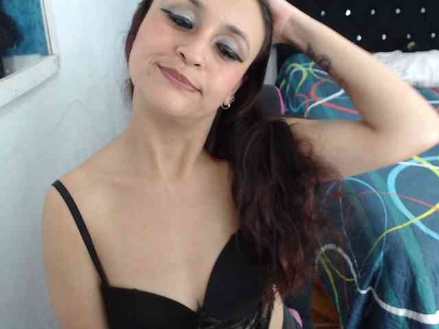 samanthasquirt1212 webcam