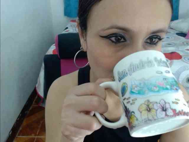 samanthasquirt1212 webcam