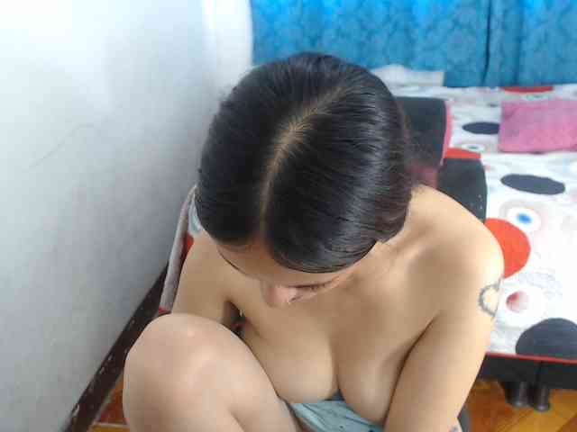 samanthasquirt1212 webcam