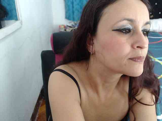 samanthasquirt1212 webcam