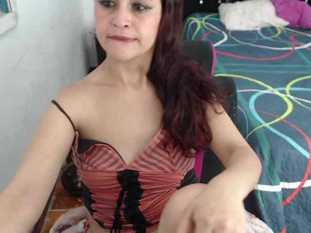 samanthasquirt1212 webcam