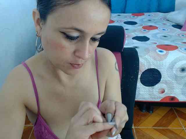 samanthasquirt1212 webcam