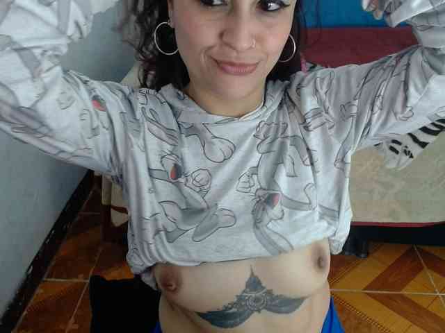 samanthasquirt1212 webcam