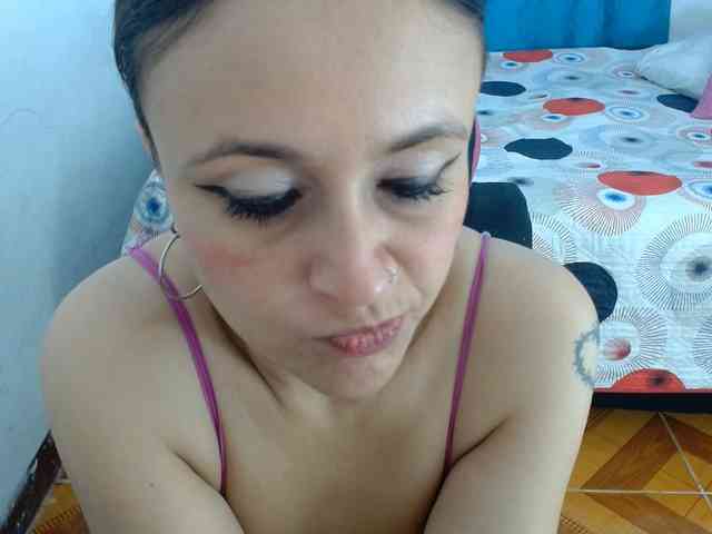 samanthasquirt1212 webcam