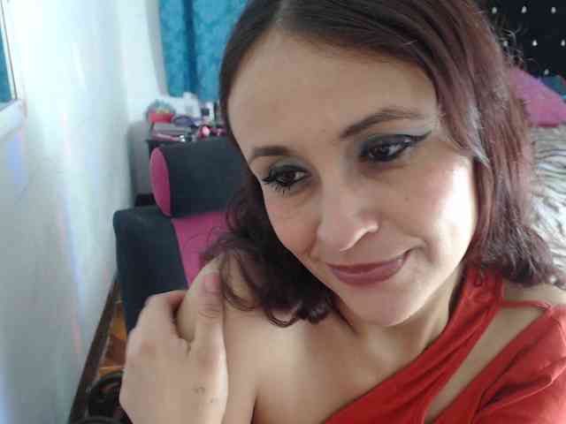 samanthasquirt1212 webcam