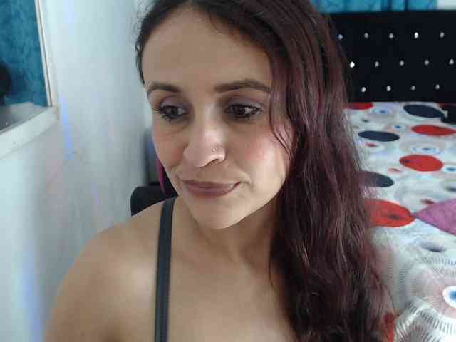samanthasquirt1212 webcam