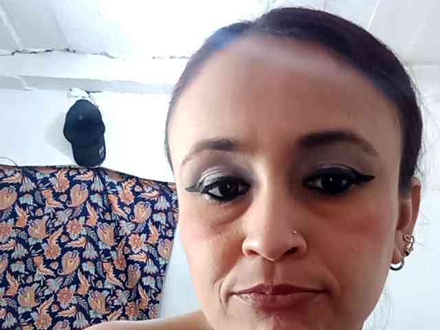 samanthasquirt1212 webcam