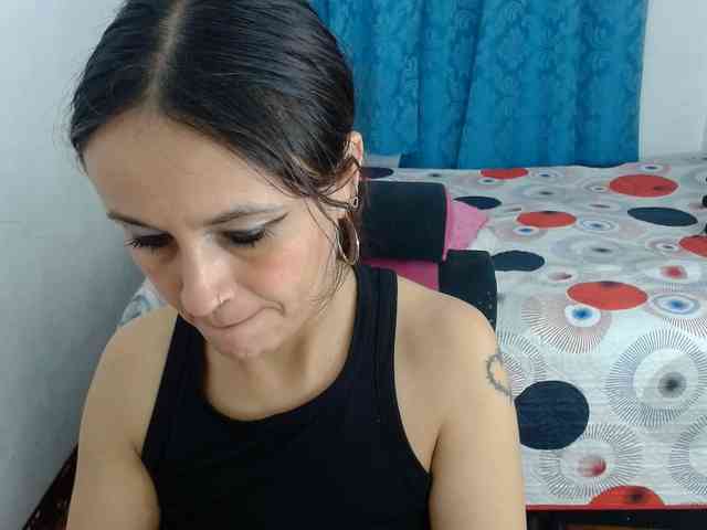 samanthasquirt1212 webcam