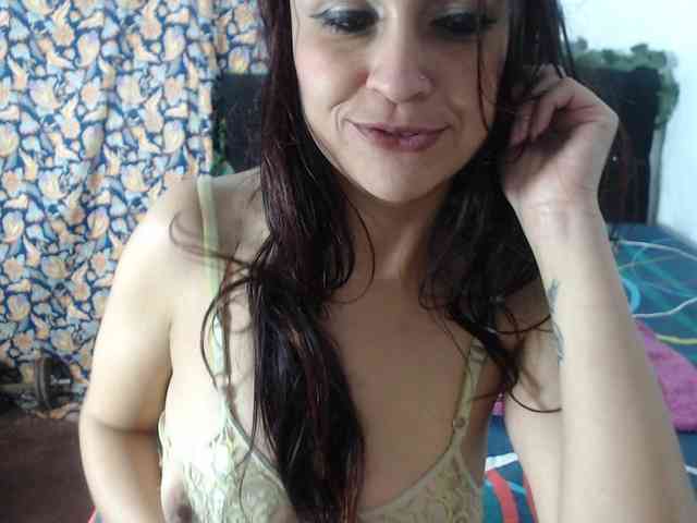 samanthasquirt1212 webcam