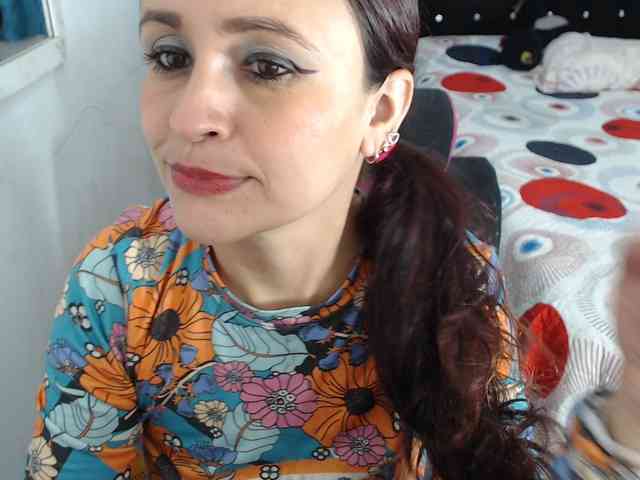 samanthasquirt1212 webcam