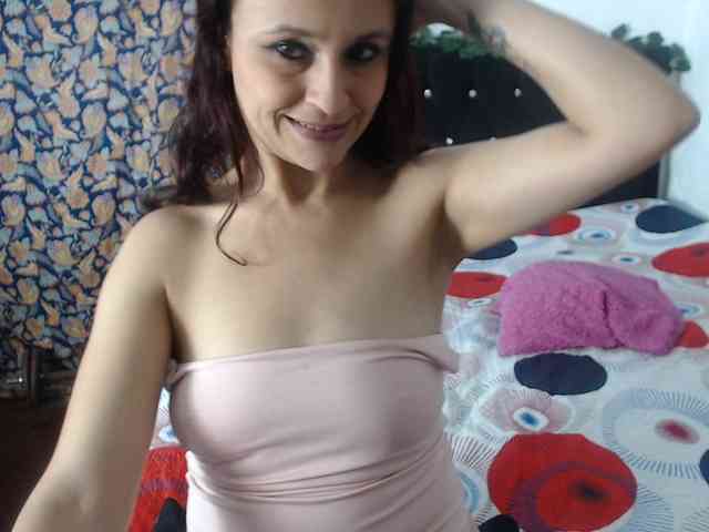 samanthasquirt1212 webcam