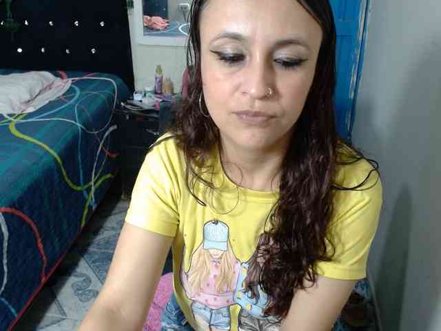 samanthasquirt1212 webcam