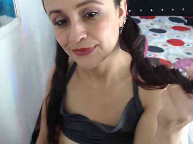 samanthasquirt1212 webcam