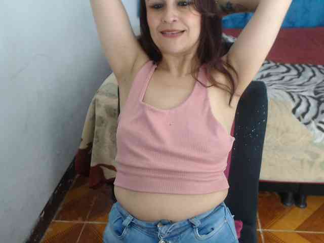 samanthasquirt1212 webcam