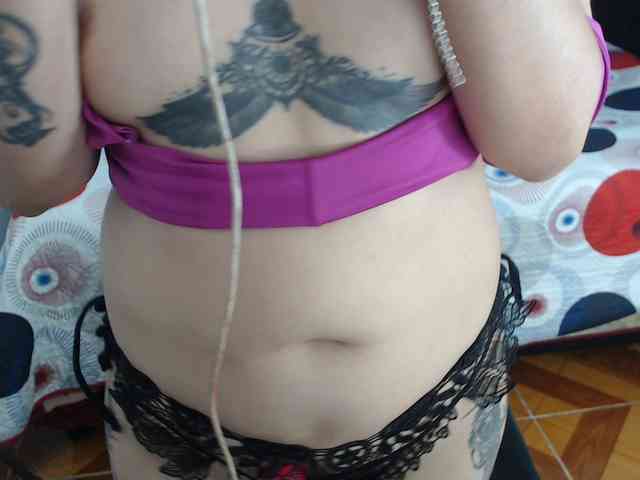 samanthasquirt1212 webcam