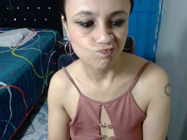 samanthasquirt1212 webcam