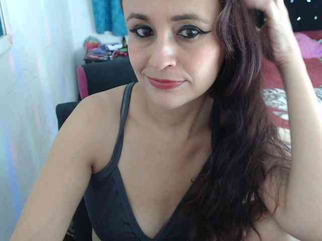 samanthasquirt1212 webcam