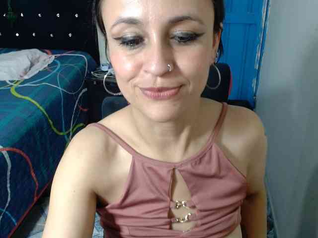 samanthasquirt1212 webcam