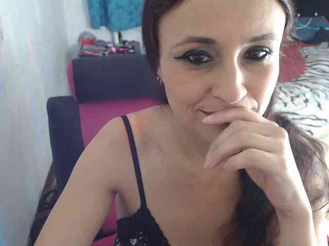 samanthasquirt1212 webcam