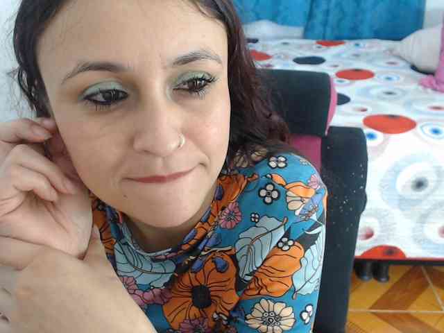 samanthasquirt1212 webcam