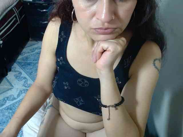 samanthasquirt1212