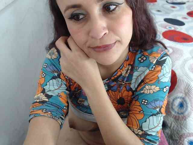 samanthasquirt1212 webcam