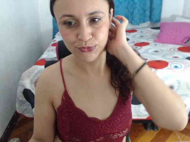 samanthasquirt1212 webcam