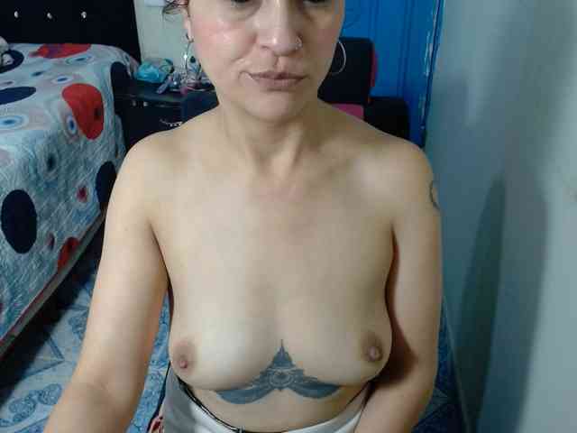 samanthasquirt1212 webcam