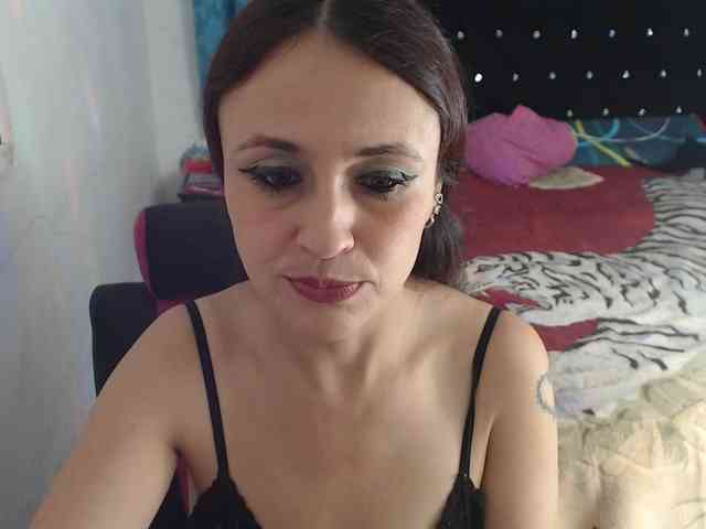 samanthasquirt1212 webcam