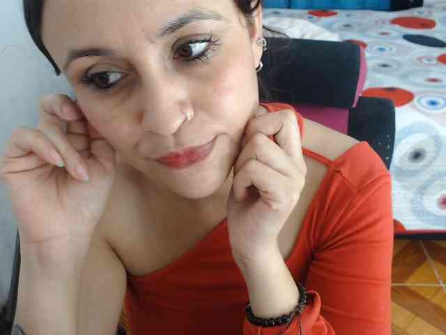 samanthasquirt1212 webcam
