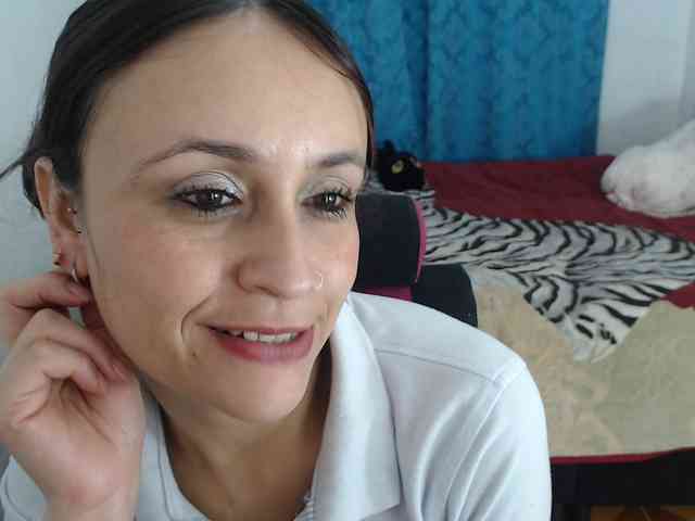 samanthasquirt1212 webcam