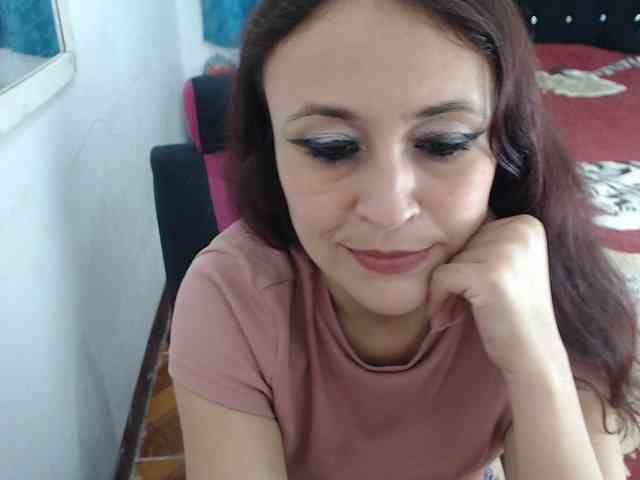 samanthasquirt1212 webcam