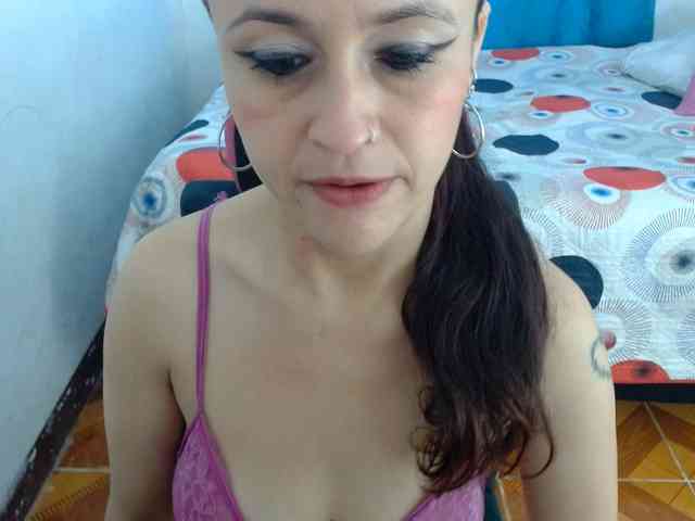 samanthasquirt1212 webcam