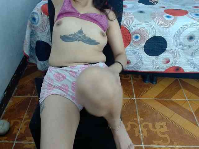 samanthasquirt1212 webcam