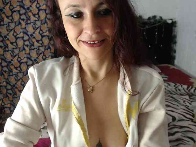 samanthasquirt1212 webcam