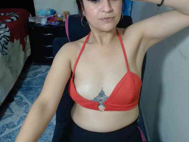 samanthasquirt1212 webcam