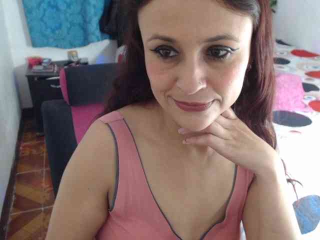 samanthasquirt1212 webcam