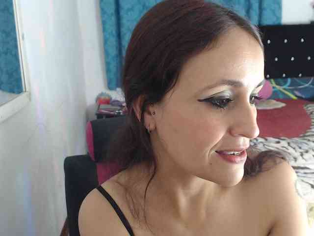 samanthasquirt1212 webcam