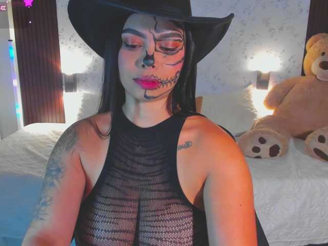 Crazy-babyy live cam on BongaCams